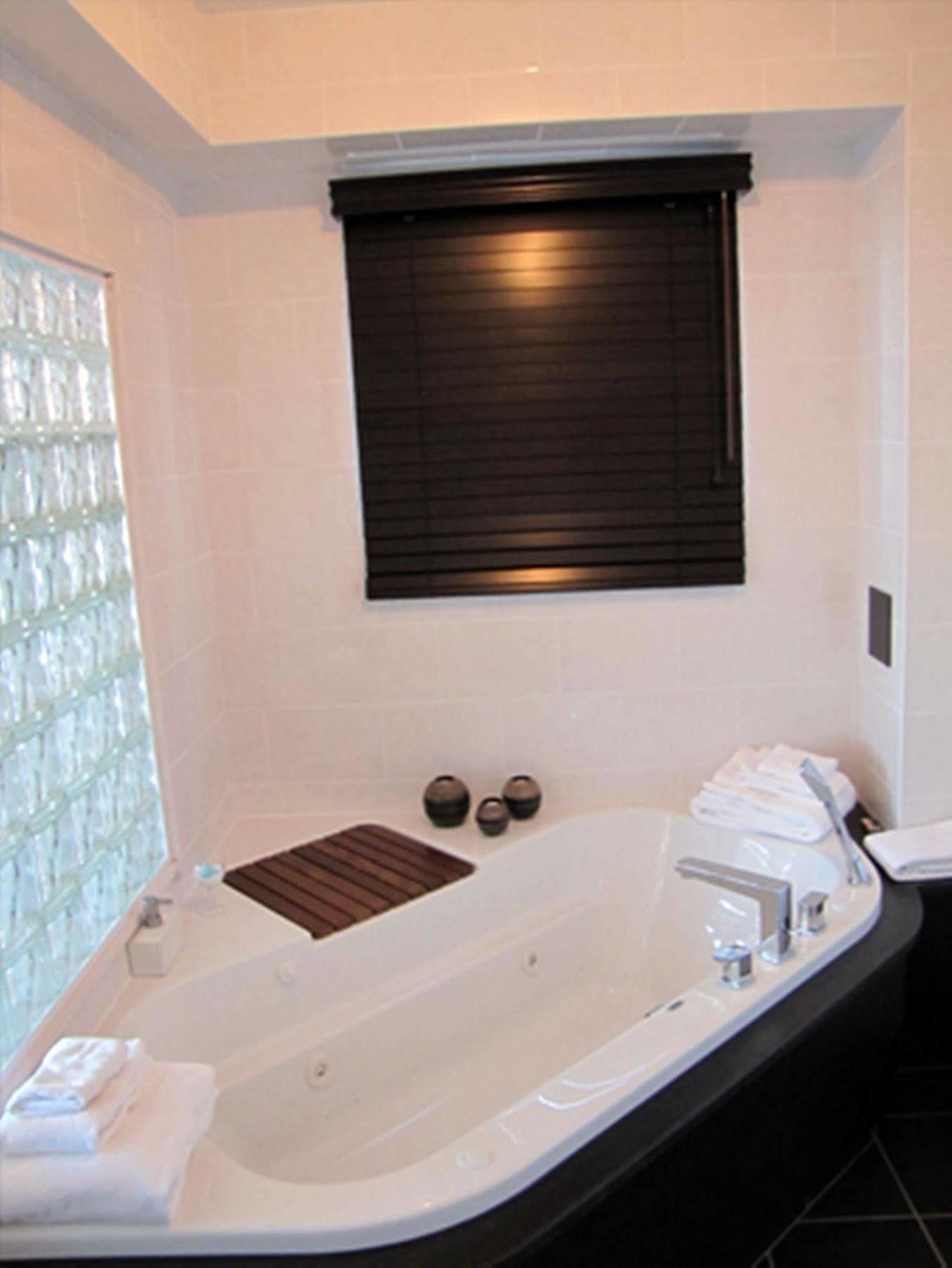 Hotel Saint-Germain Rimouski Eksteriør billede